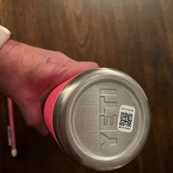 YETI 18 oz Rambler Bottle - Picture 5 of 6